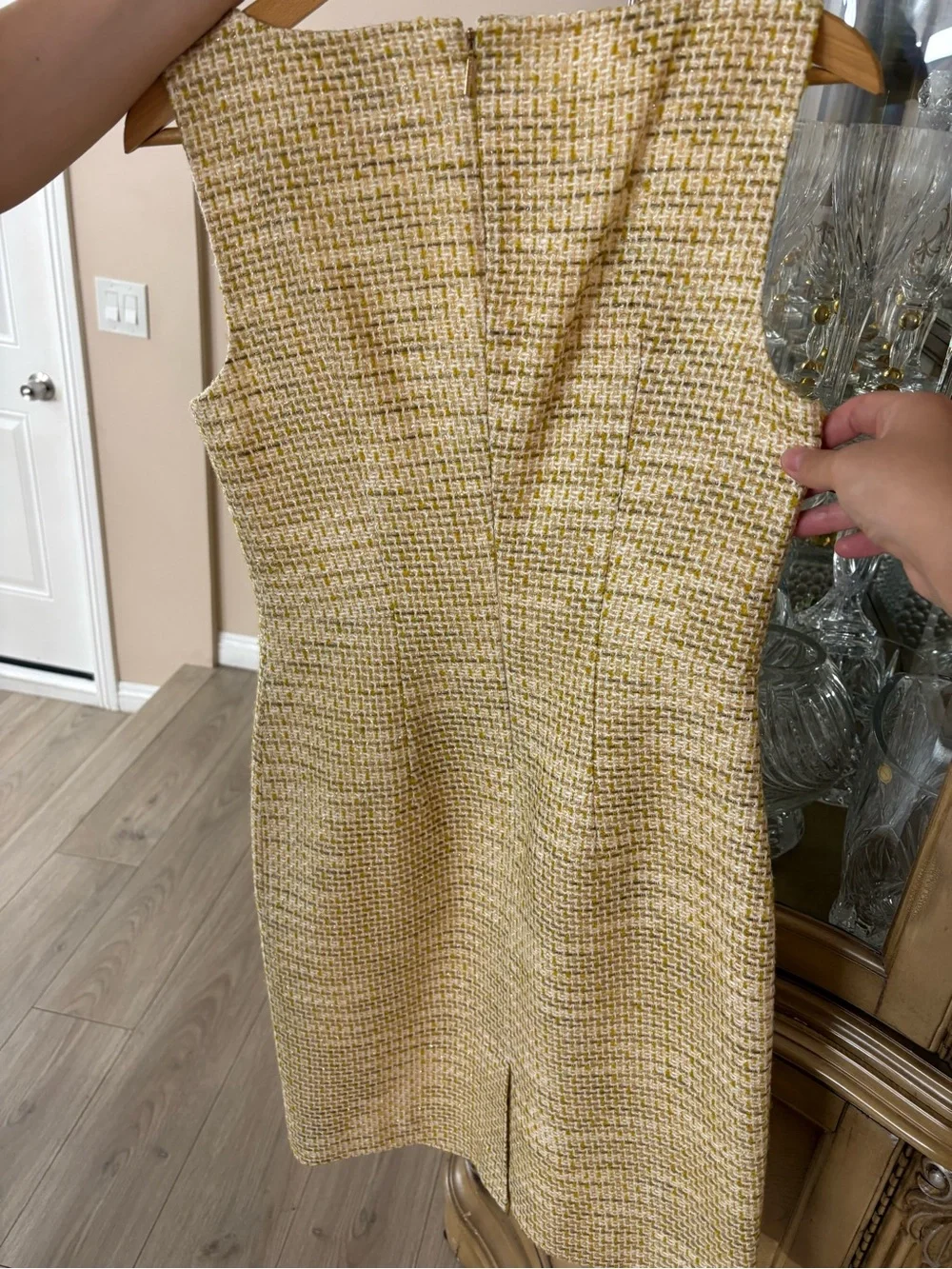 Tory Burch Tweed Sheath Dress Yellow White Sleeveless Size 6 Classic Chic